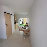 Kira Apartman *